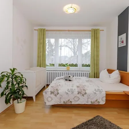Fewo Pauline Ost Mit Terrasse Kuehlungsborn
